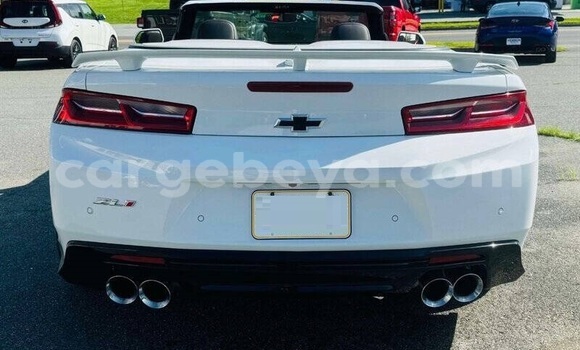 ይግዙ ያገለገለ Chevrolet Camaro ነጭ መኪና በ አዲስ አበባ በ ኢትዮጵያ ይግዙ ያገለገለ Chevrolet Camaro ነጭ መኪና በ አዲስ አበባ በ ኢትዮጵያ