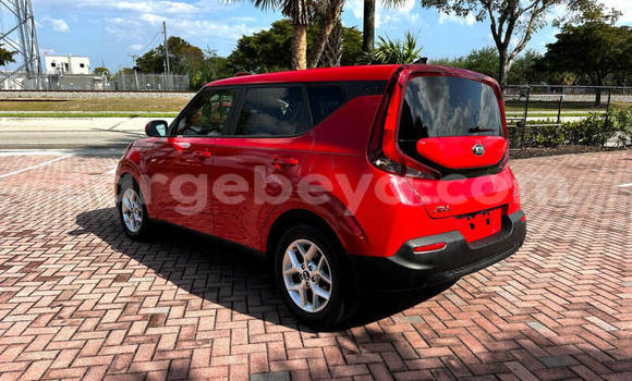 ይግዙ ያገለገለ Kia Soul ቀይ መኪና በ አዲስ አበባ በ ኢትዮጵያ ይግዙ ያገለገለ Kia Soul ቀይ መኪና በ አዲስ አበባ በ ኢትዮጵያ
