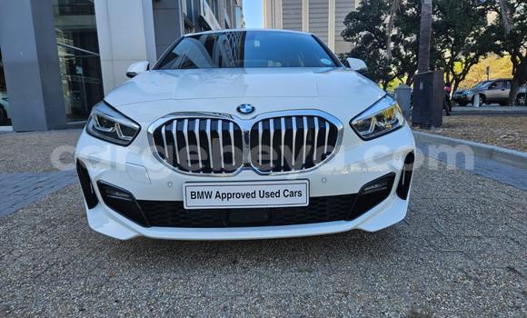 ይግዙ ያገለገለ BMW 1-Series ነጭ መኪና በ አዲስ አበባ በ ኢትዮጵያ ይግዙ ያገለገለ BMW 1-Series ነጭ መኪና በ አዲስ አበባ በ ኢትዮጵያ