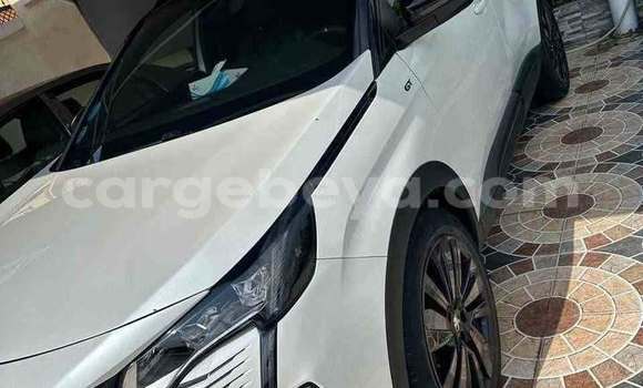 Buy Used Peugeot 5008 White Car in Addis–Ababa in Ethiopia