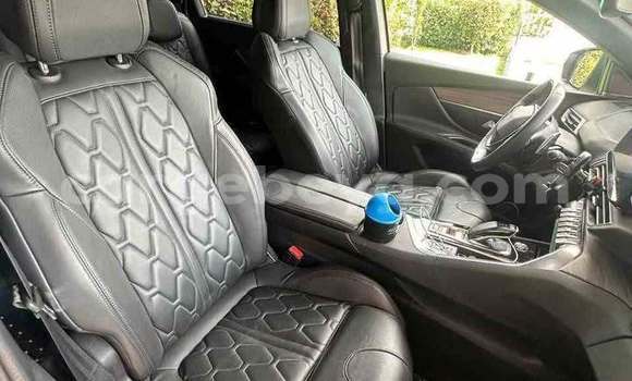 ይግዙ ያገለገለ Peugeot 5008 ነጭ መኪና በ አዲስ አበባ በ ኢትዮጵያ ይግዙ ያገለገለ Peugeot 5008 ነጭ መኪና በ አዲስ አበባ በ ኢትዮጵያ