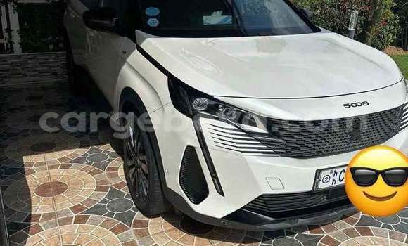 ይግዙ ያገለገለ Peugeot 5008 ነጭ መኪና በ አዲስ አበባ በ ኢትዮጵያ ይግዙ ያገለገለ Peugeot 5008 ነጭ መኪና በ አዲስ አበባ በ ኢትዮጵያ