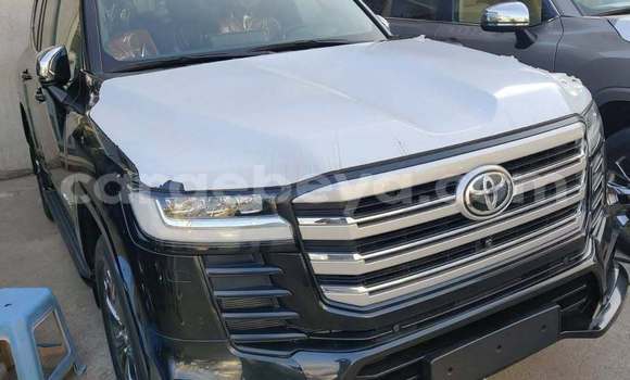 ይግዙ ያገለገለ Toyota Land Cruiser ጥቁር መኪና በ አዲስ አበባ በ ኢትዮጵያ ይግዙ ያገለገለ Toyota Land Cruiser ጥቁር መኪና በ አዲስ አበባ በ ኢትዮጵያ