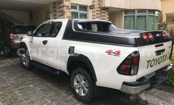 Buy Used Toyota Hiluxe Revo White Car in Addis–Ababa in Ethiopia Buy Used Toyota Hiluxe Revo White Car in Addis–Ababa in Ethiopia