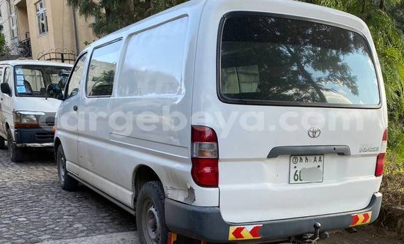 Buy Used Toyota Dolphin White Car in Addis–Ababa in Ethiopia Buy Used Toyota Dolphin White Car in Addis–Ababa in Ethiopia