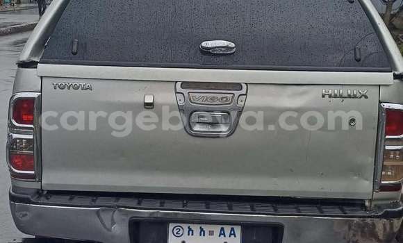 ይግዙ ያገለገለ Suzuki Dzire ሌላ መኪና በ አዲስ አበባ በ ኢትዮጵያ