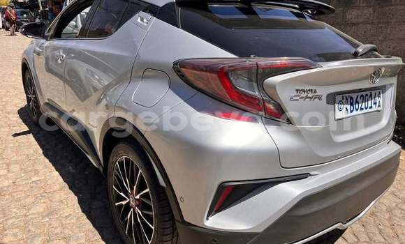 Buy Used Toyota C-HR White Car in Addis–Ababa in Ethiopia Buy Used Toyota C-HR White Car in Addis–Ababa in Ethiopia