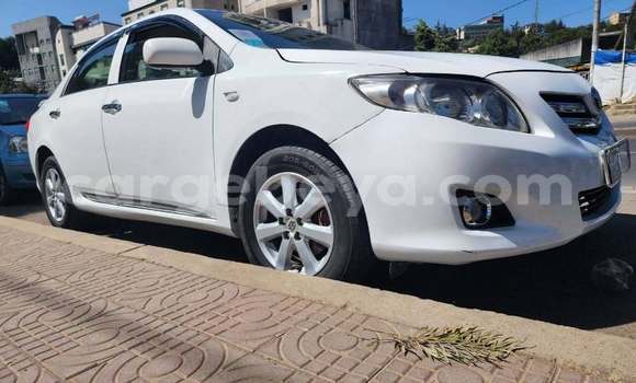 Buy Used Toyota Yaris Verso White Car in Addis–Ababa in Ethiopia Buy Used Toyota Yaris Verso White Car in Addis–Ababa in Ethiopia