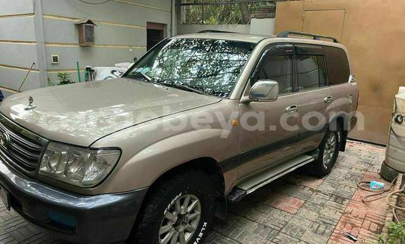 ይግዙ ያገለገለ Toyota 4Runner ሌላ መኪና በ Addis ababa በ Africa