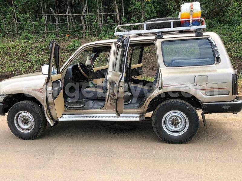Big with watermark toyota land cruiser prado ethiopia addis ababa 12779