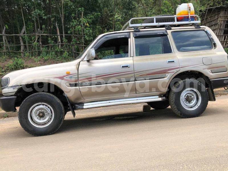 Big with watermark toyota land cruiser prado ethiopia addis ababa 12779