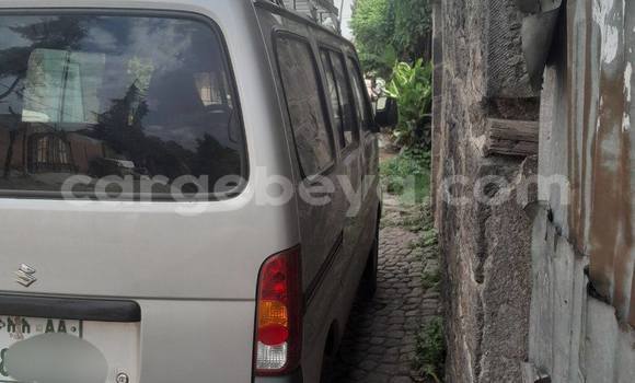 ይግዙ ያገለገለ Toyota Hiace ነጭ መኪና በ አዲስ አበባ በ ኢትዮጵያ ይግዙ ያገለገለ Toyota Hiace ነጭ መኪና በ አዲስ አበባ በ ኢትዮጵያ