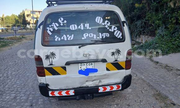 ይግዙ ያገለገለ Toyota Dolphin ነጭ መኪና በ አዲስ አበባ በ ኢትዮጵያ ይግዙ ያገለገለ Toyota Dolphin ነጭ መኪና በ አዲስ አበባ በ ኢትዮጵያ