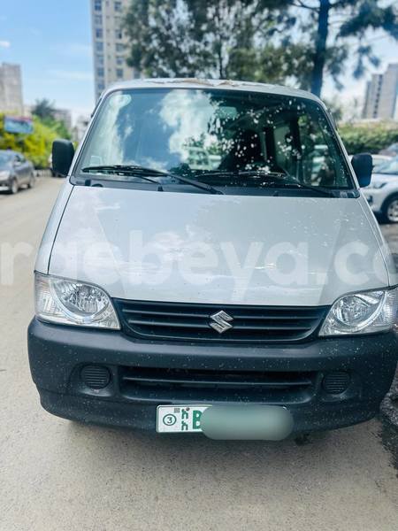 Big with watermark suzuki escudo ethiopia addis ababa 12809