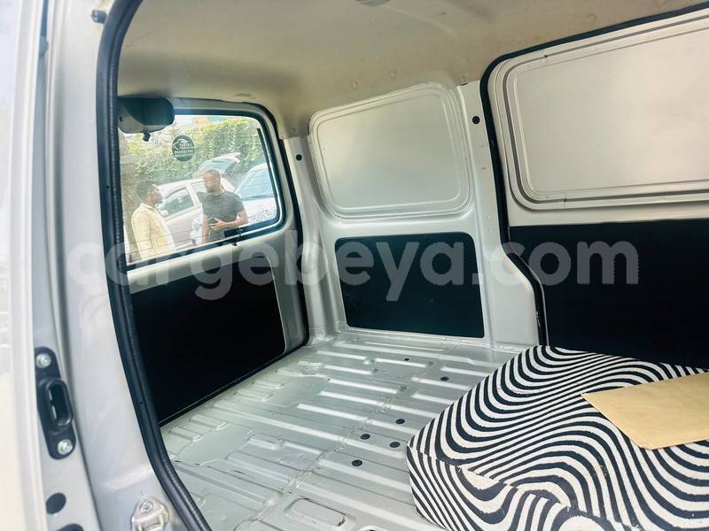 Big with watermark suzuki escudo ethiopia addis ababa 12809