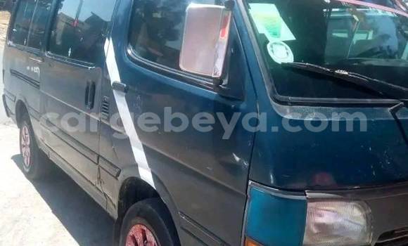 ይግዙ ያገለገለ Toyota Hiace ሰማያዊ መኪና በ አዲስ አበባ በ ኢትዮጵያ ይግዙ ያገለገለ Toyota Hiace ሰማያዊ መኪና በ አዲስ አበባ በ ኢትዮጵያ