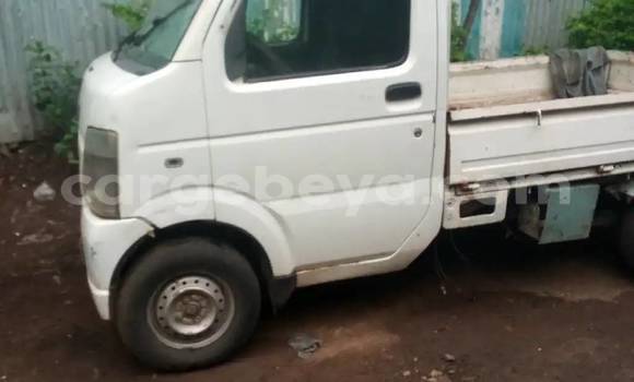 Buy Used Suzuki Alto White Car in Addis ababa in Africa Buy Used Suzuki Alto White Car in Addis ababa in Africa