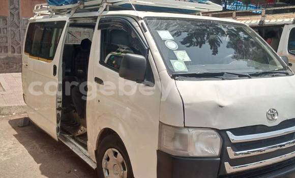 Buy Used Toyota Hiace White Car in Addis ababa in Africa Buy Used Toyota Hiace White Car in Addis ababa in Africa
