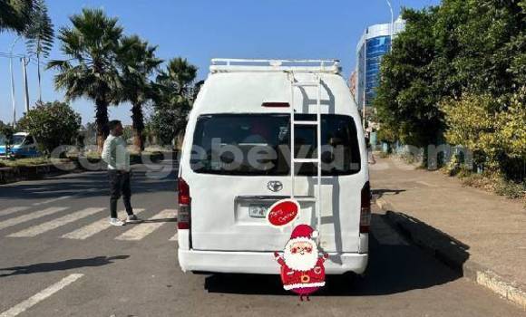 Buy Used Toyota Hiace White Car in Addis–Ababa in Ethiopia Buy Used Toyota Hiace White Car in Addis–Ababa in Ethiopia