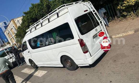 Buy Used Toyota Hiace White Car in Addis–Ababa in Ethiopia Buy Used Toyota Hiace White Car in Addis–Ababa in Ethiopia
