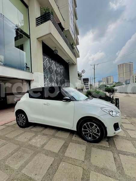 Big with watermark suzuki swift ethiopia addis ababa 12847