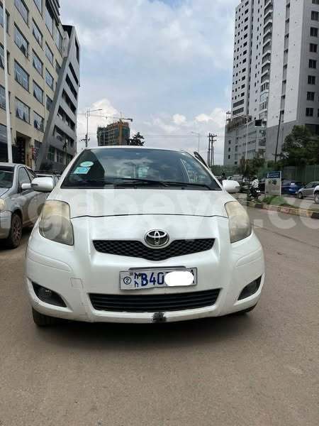Big with watermark toyota yaris ethiopia addis ababa 12877