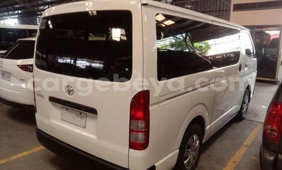 Buy Used Toyota Hiace White Car in Addis–Ababa in Ethiopia Buy Used Toyota Hiace White Car in Addis–Ababa in Ethiopia