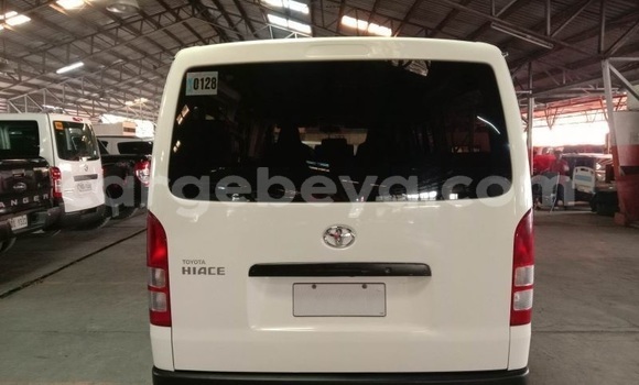 Buy Used Toyota Hiace White Car in Addis–Ababa in Ethiopia Buy Used Toyota Hiace White Car in Addis–Ababa in Ethiopia