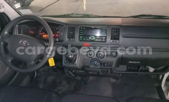 Buy Used Toyota Hiace White Car in Addis–Ababa in Ethiopia Buy Used Toyota Hiace White Car in Addis–Ababa in Ethiopia
