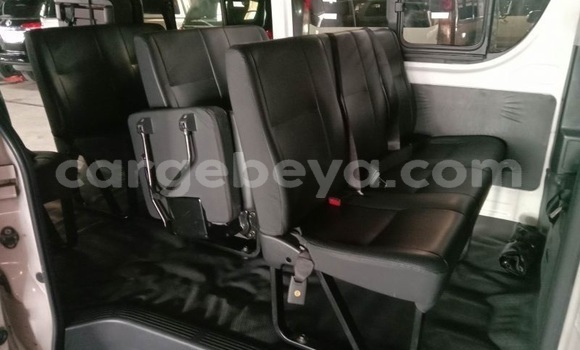 Buy Used Toyota Hiace White Car in Addis–Ababa in Ethiopia Buy Used Toyota Hiace White Car in Addis–Ababa in Ethiopia