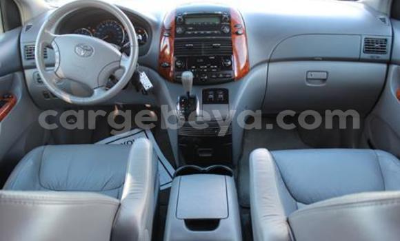 Buy Used Toyota Sienna White Car in Addis–Ababa in Ethiopia Buy Used Toyota Sienna White Car in Addis–Ababa in Ethiopia