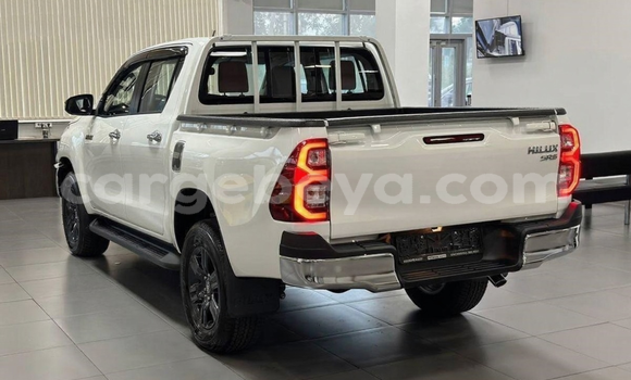 Buy New Toyota Hilux White Car in Addis ababa in Africa Buy New Toyota Hilux White Car in Addis ababa in Africa
