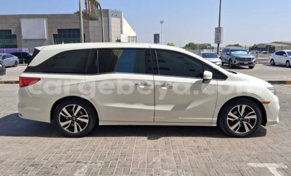 Buy Used Honda Odyssey White Car in Addis ababa in Africa Buy Used Honda Odyssey White Car in Addis ababa in Africa