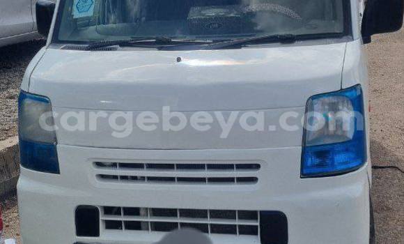 Oofamaa Suzuki Every White Makiinaa iti Addis ababa keessatti Africa keessatti Oofamaa Suzuki Every White Makiinaa iti Addis ababa keessatti Africa keessatti