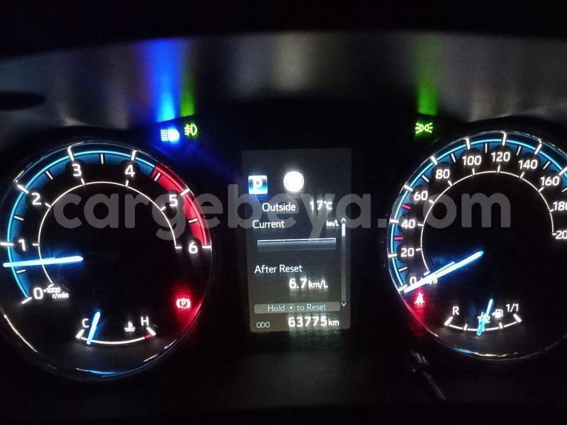 Big with watermark toyota innova ethiopia addis ababa 13066