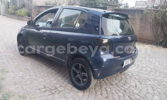 Oofamaa Toyota Vitz Black Makiinaa iti Addis ababa keessatti Africa keessatti Oofamaa Toyota Vitz Black Makiinaa iti Addis ababa keessatti Africa keessatti