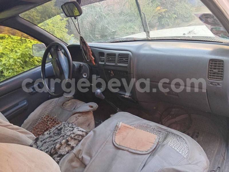 Big with watermark toyota regius ethiopia addis ababa 13071