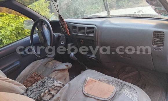 Oofamaa Toyota Regius Black Makiinaa iti Addis–Ababa keessatti Ethiopia keessatti Oofamaa Toyota Regius Black Makiinaa iti Addis–Ababa keessatti Ethiopia keessatti