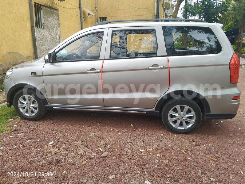 Big with watermark honda hr v ethiopia addis ababa 13073