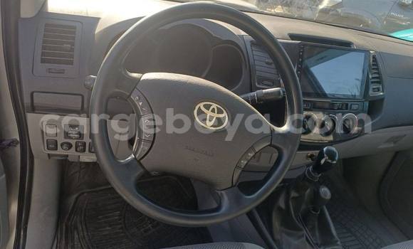 Oofamaa Toyota Dyna Other Makiinaa iti Addis ababa keessatti Africa keessatti Oofamaa Toyota Dyna Other Makiinaa iti Addis ababa keessatti Africa keessatti