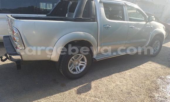 Oofamaa Toyota Dyna Other Makiinaa iti Addis ababa keessatti Africa keessatti Oofamaa Toyota Dyna Other Makiinaa iti Addis ababa keessatti Africa keessatti