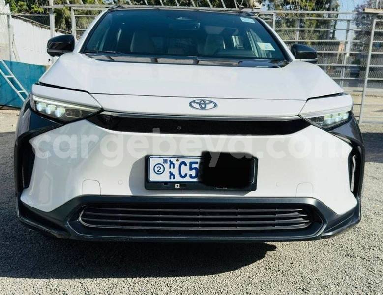 Big with watermark toyota belta ethiopia addis ababa 13098