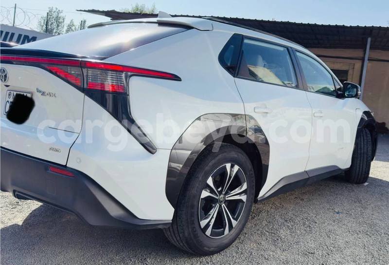 Big with watermark toyota belta ethiopia addis ababa 13098