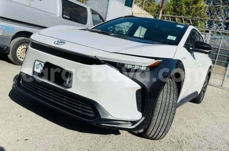 Big with watermark toyota belta ethiopia addis ababa 13098