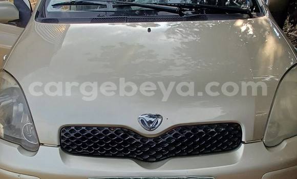Oofamaa Toyota Vitz Other Makiinaa iti Addis–Ababa keessatti Ethiopia keessatti Oofamaa Toyota Vitz Other Makiinaa iti Addis–Ababa keessatti Ethiopia keessatti
