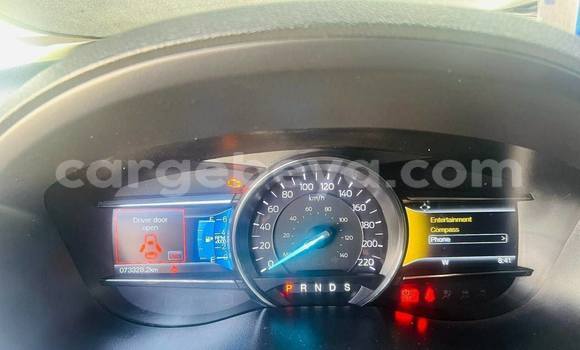 Oofamaa Ford Explorer White Makiinaa iti Addis ababa keessatti Africa keessatti Oofamaa Ford Explorer White Makiinaa iti Addis ababa keessatti Africa keessatti