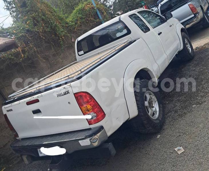 Big with watermark toyota dolphin ethiopia addis ababa 13103