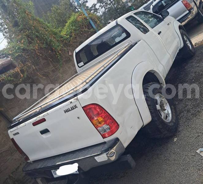 Big with watermark toyota dolphin ethiopia addis ababa 13103