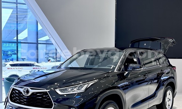 Buy New Toyota Highlander White Car in Addis ababa in Africa Buy New Toyota Highlander White Car in Addis ababa in Africa