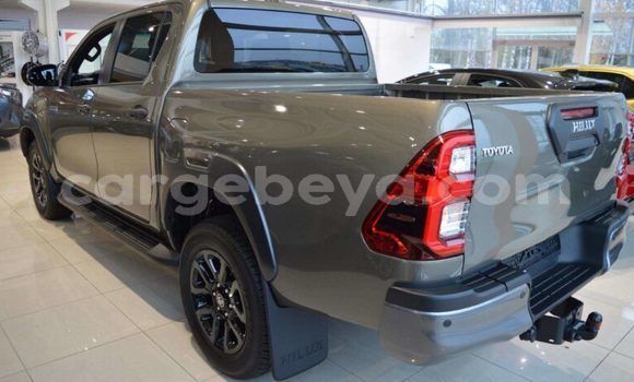 Buy Used Toyota Hilux Green Car in Addis ababa in Africa Buy Used Toyota Hilux Green Car in Addis ababa in Africa
